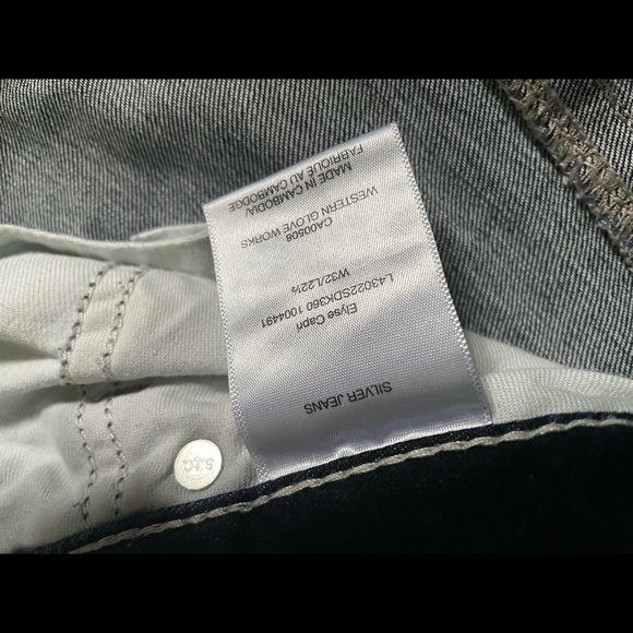 Elyse Capri Silver Jeans Crop - Picture 2 of 3